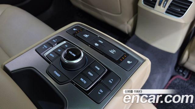 Hyundai Genesis 2016 — photo 32
