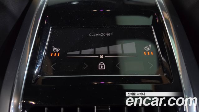 Volvo S90 2021 — photo 17