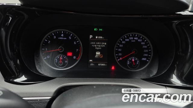 Kia K5 2022 — photo 11