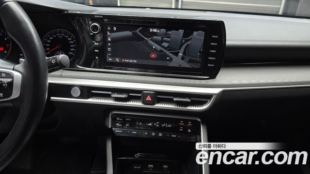 Kia K5 2022 — photo 22