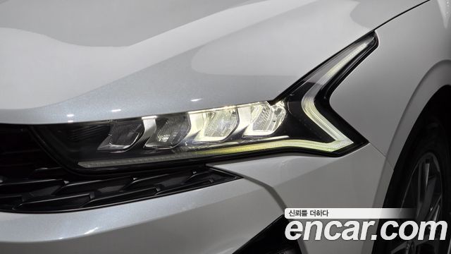 Kia K5 2022 — photo 8