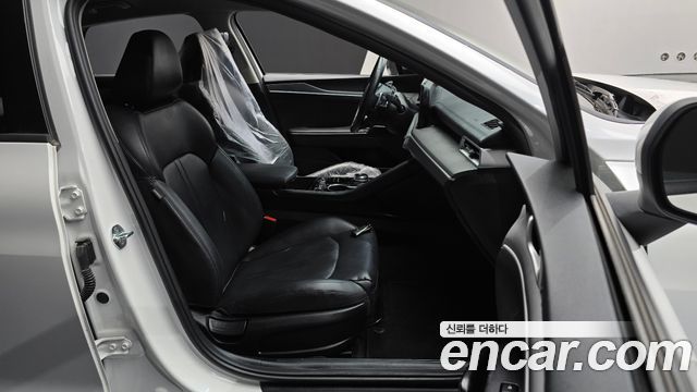 Kia K5 2022 — photo 16