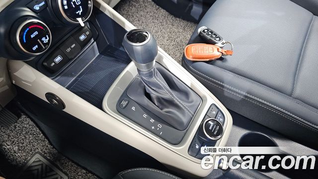 Hyundai Venue 2022 — photo 12