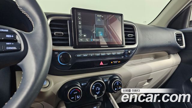 Hyundai Venue 2022 — photo 19