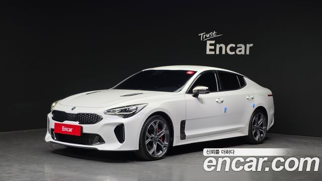 Kia Stinger 2018 — photo 1