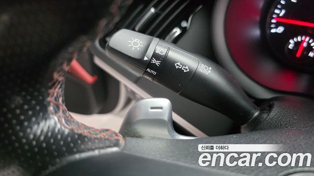 Kia Stinger 2018 — photo 22