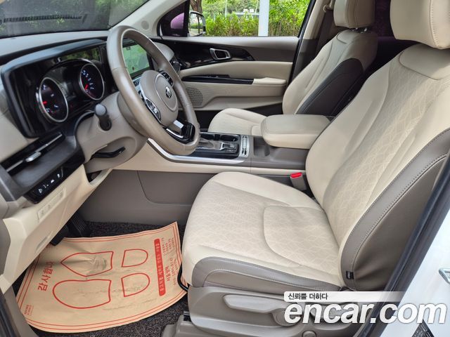 Kia Canival 2021 — photo 7