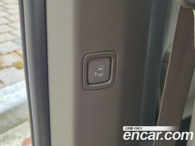 Kia Canival 2021 — photo 9