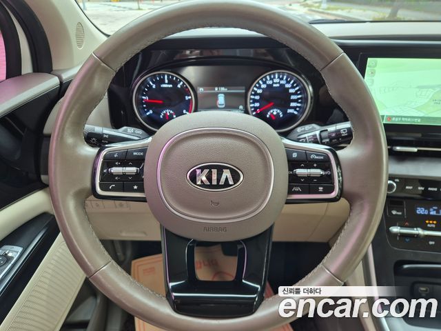 Kia Canival 2021 — photo 13