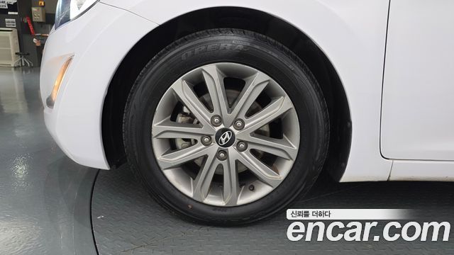 Hyundai AVANTE 2014 — photo 5