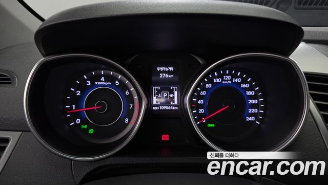 Hyundai AVANTE 2014 — photo 8