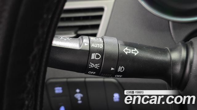 Hyundai AVANTE 2014 — photo 16