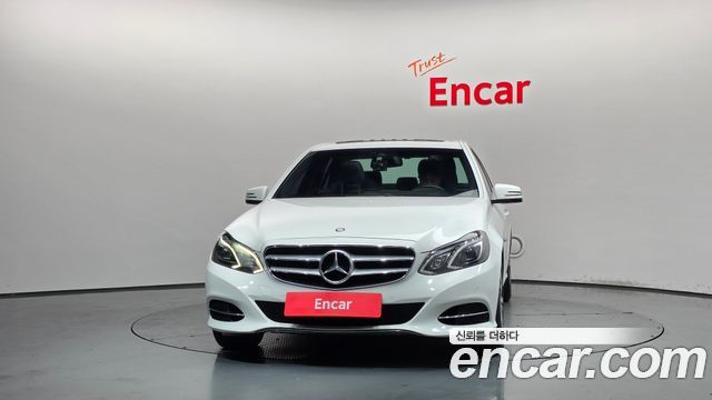 Mercedes-Benz E-Class 2014 — photo 3