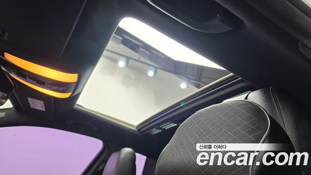 Mercedes-Benz E-Class 2014 — photo 19