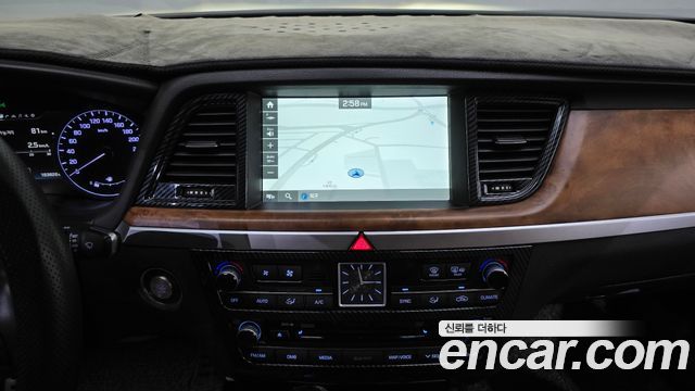 Hyundai Genesis 2015 — photo 14