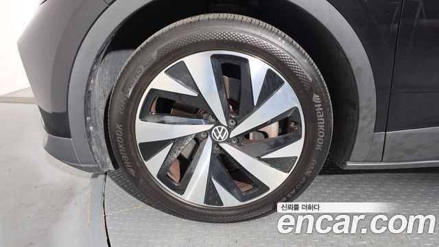 Volkswagen ID.4 2023 — photo 5
