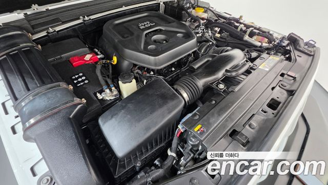 Jeep Wrangler 2021 — photo 6