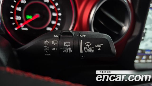 Jeep Wrangler 2021 — photo 26