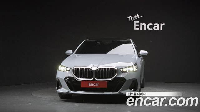 BMW 5-Series 2024 — photo 3
