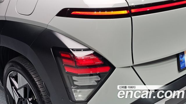 Hyundai Kona 2025 — photo 9