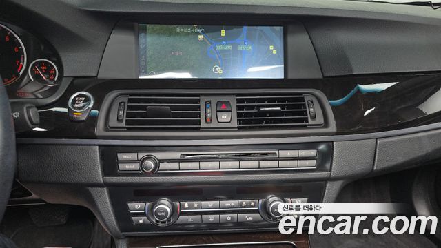 BMW 5-Series 2012 — photo 21
