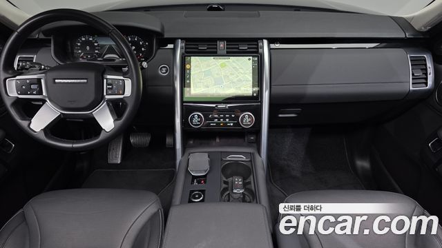 Land Rover Discovery 2023 — photo 10