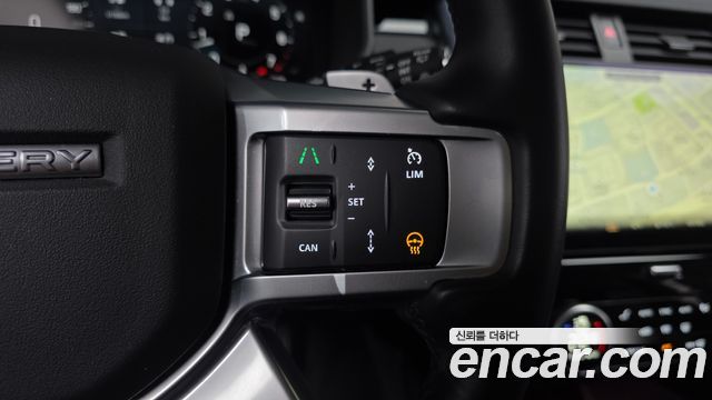 Land Rover Discovery 2023 — photo 30