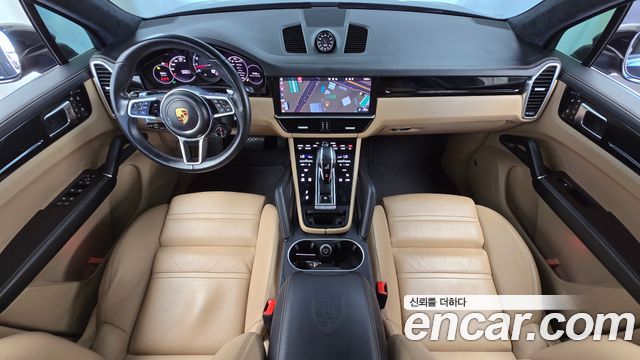 Porsche Cayenne 2021 — photo 7
