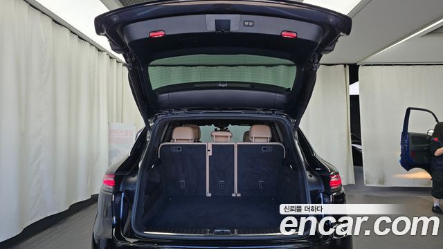 Porsche Cayenne 2021 — photo 20