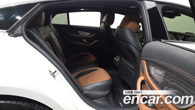 Mercedes-Benz AMG GT 2023 — photo 18
