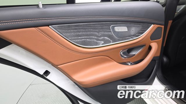 Mercedes-Benz AMG GT 2023 — photo 15
