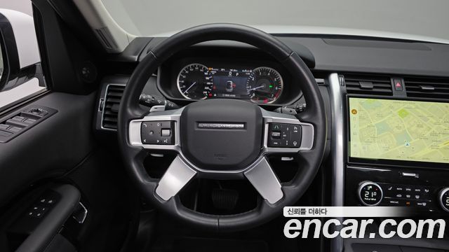 Land Rover Discovery 2023 — photo 19