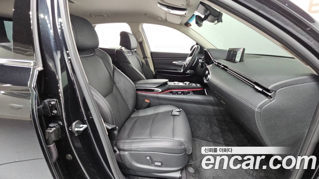 Genesis GV70 2023 — photo 18