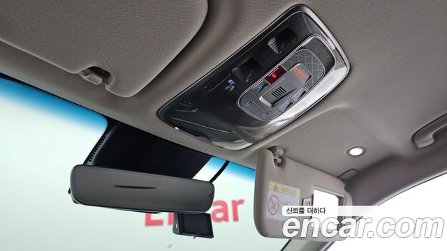 Genesis GV70 2023 — photo 25