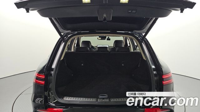 Genesis GV70 2023 — photo 26