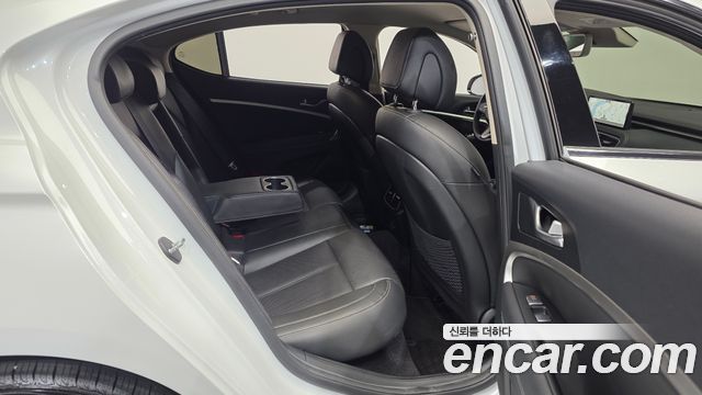 Genesis G70 2021 — photo 12