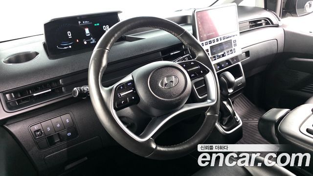 Hyundai Staria 2023 — photo 12