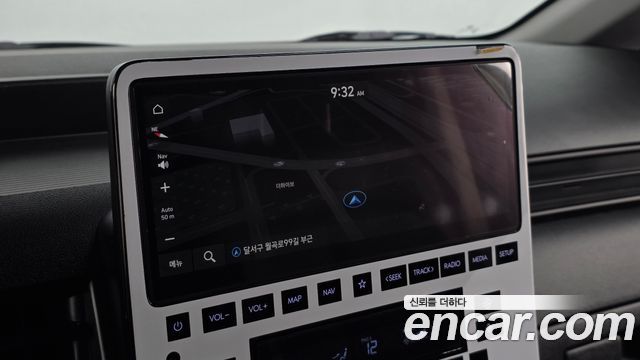 Hyundai Staria 2023 — photo 13