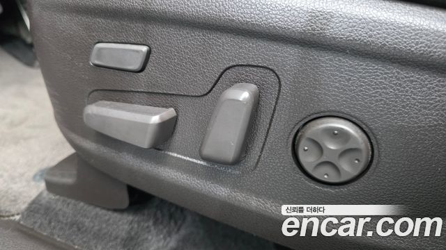 Hyundai Santafe 2020 — photo 33