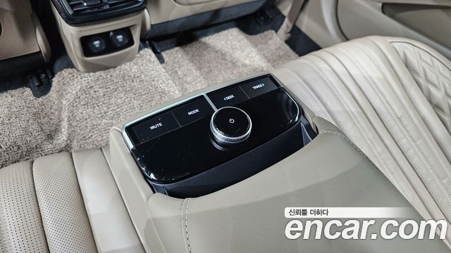 Kia K8 2023 — photo 24