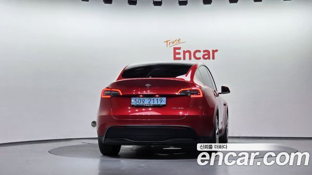 Tesla Model Y 2021 — photo 4