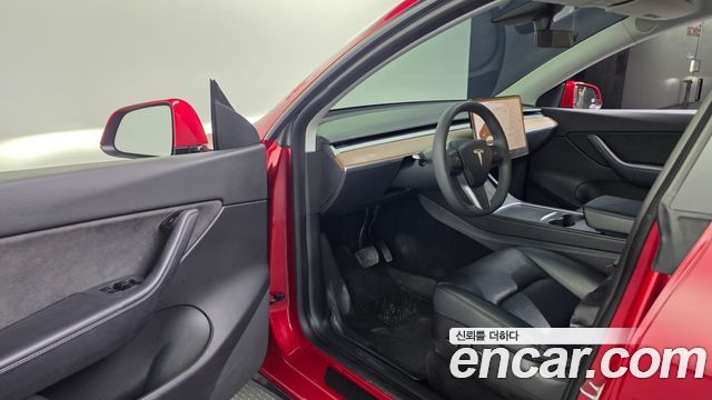 Tesla Model Y 2021 — photo 13