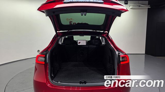 Tesla Model Y 2021 — photo 26