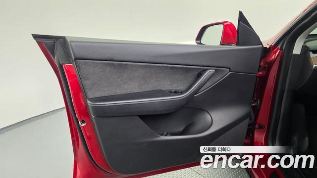 Tesla Model Y 2021 — photo 14