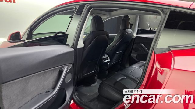Tesla Model Y 2021 — photo 16