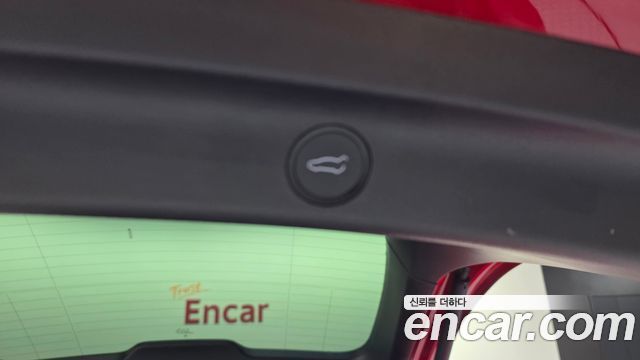 Tesla Model Y 2021 — photo 28