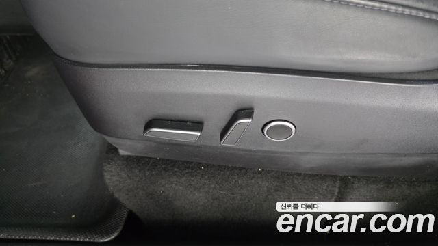 Tesla Model Y 2021 — photo 31