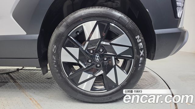 Hyundai Kona 2025 — photo 7
