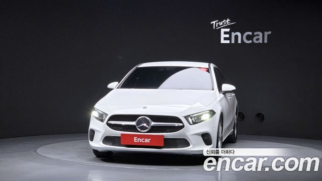 Mercedes-Benz A-Class 2020 — photo 3