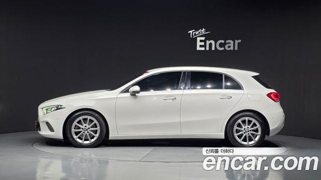 Mercedes-Benz A-Class 2020 — photo 4